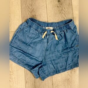 Girls Vinyard Vines shorts size 16